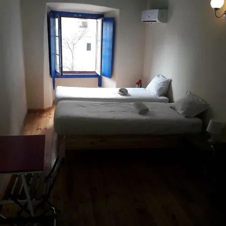 Way To Castle - Lisboa